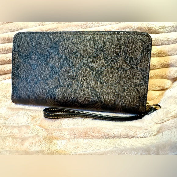 Coach Dempsey Large Phone Wallet In Signature Canvas With Souvenir Skyline Apple - Picture 2 of 10